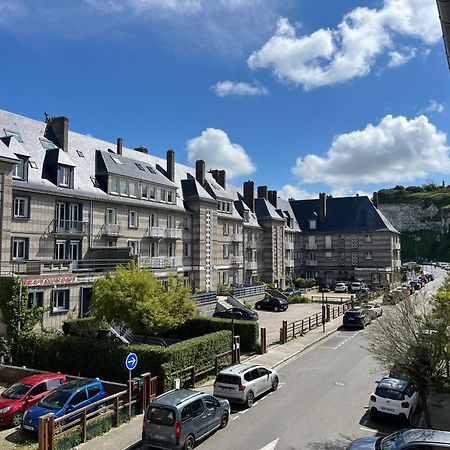 Appartement Meuble En Plein Coeur De St Valery En Caux แซ็ง-วาเลรี-อ็อง-คู ภายนอก รูปภาพ
